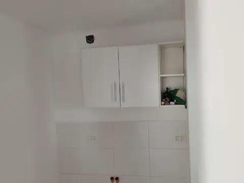 458 E/ Centenario Y 12 C