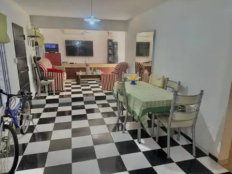 Depto Tipo Casa en Venta con 2 cocheras