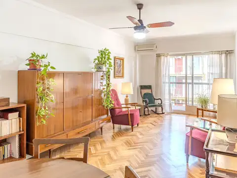 VENTA DEPTO 4 AMB AL FRENTE CON BALCÓN EN OLIVOS