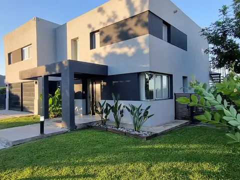 Hermosa casa en El Cantón