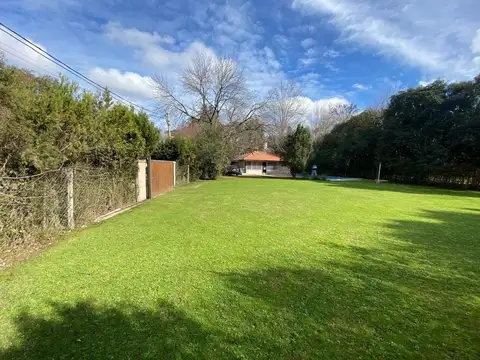 Casa en Venta en Los Robles del Monarca, USD 105.000
