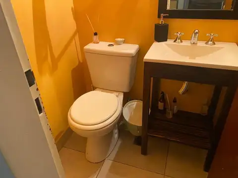 Depto Tipo Casa 5 ambientes con 2 baños
