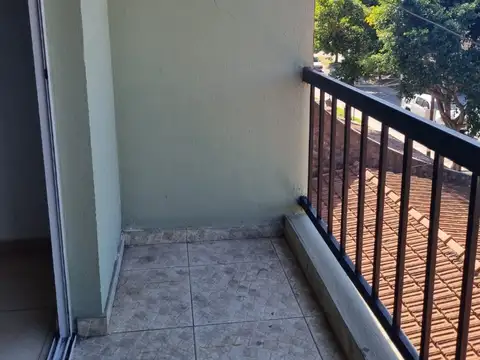 Depto Tipo Casa en Alquiler en Caseros, $ 350.000