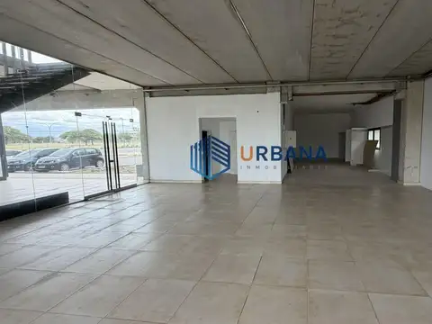 Local en Alquiler en Parque Futura, $ 800.000