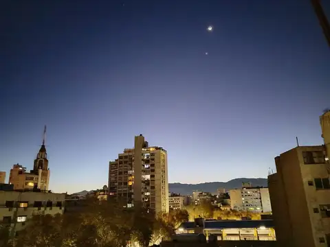 Departamento 5 ambientes con 2 baños