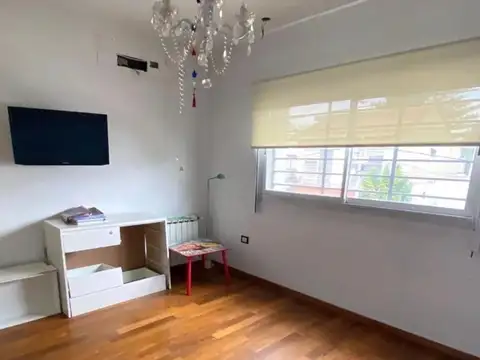 Casa en Alquiler en Villa Sarmiento, $ 2.000.000