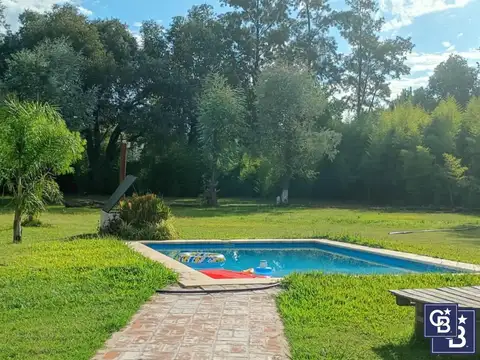 Thames al 700, Villa Rosa