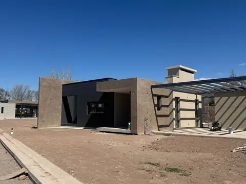CASA A ESTRENAR ALMIRANTE BROWN
