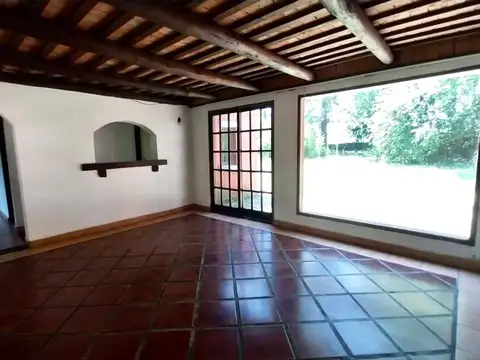 Casa 4 ambientes con 3 baños