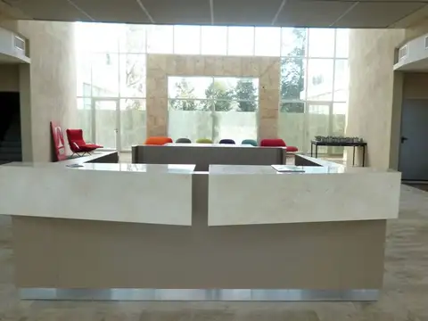 OFICINA CON COCHERAS EN CANNING A LA VENTA