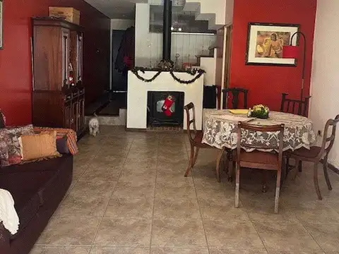 Casa en Venta con 1 cochera