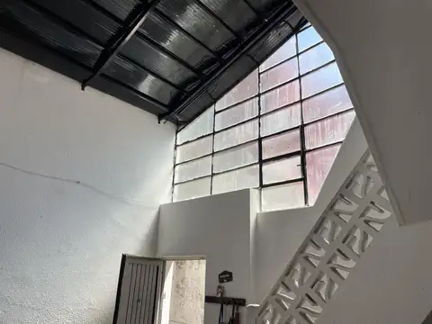 Depto Tipo Casa en Venta 50 años