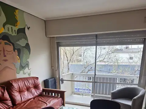 Alquiler departamento 2 ambientes a la calle
