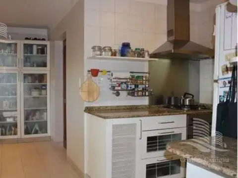 Casa en Venta al Oeste
