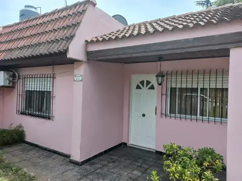 Casa en Venta en Villars, USD 70.000