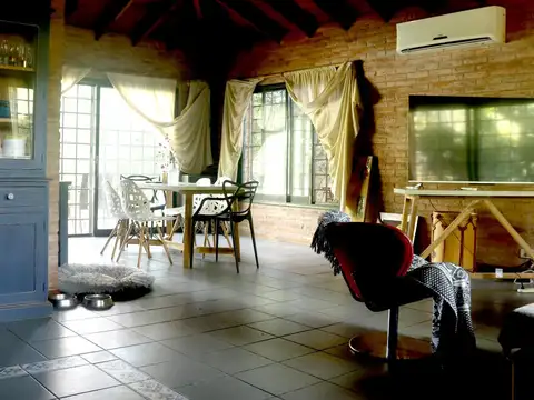 Casa en Venta en Los Mirasoles, USD 179.000
