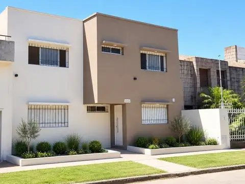 Casa a Estrenar 4 dormitorios - La Florida
