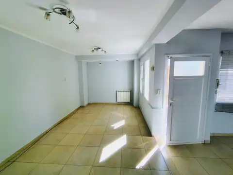 Venta Duplex 4 dormitorios a nuevo Neuquen