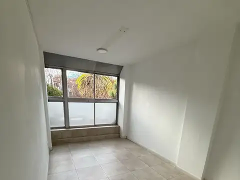 Oficina en alquiler – Diagonal Pueyrredon 2936