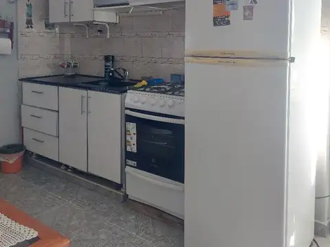 Casa en de dos ambientes con patio en alquiler, Ituzaingo