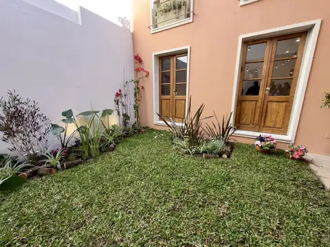VENTA Casa de pasillo 3 dormitorios