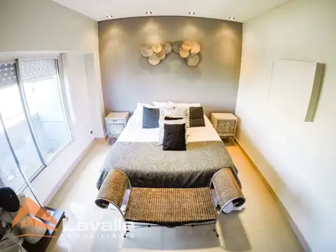 Larrea esquina B Perez Galdos