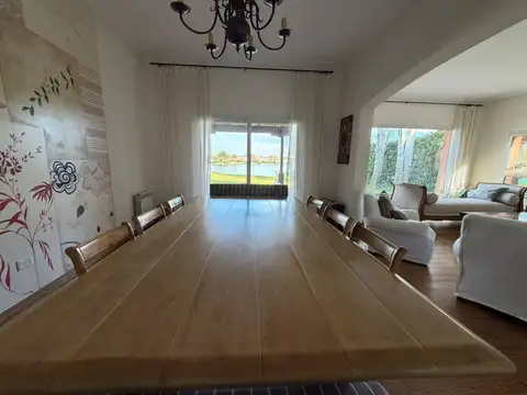 Casa en Venta en Santa Barbara, USD 1.350.000