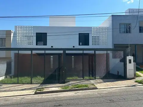Alquilo Duplex a Estrenar 3 Dor, 2 Baños.