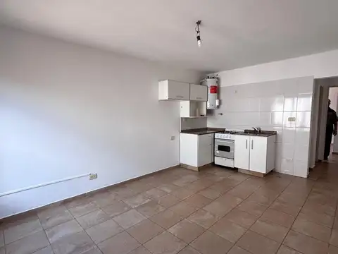 DEPTO EN PH MUY NLUMINOSO SIN EXPENSAS