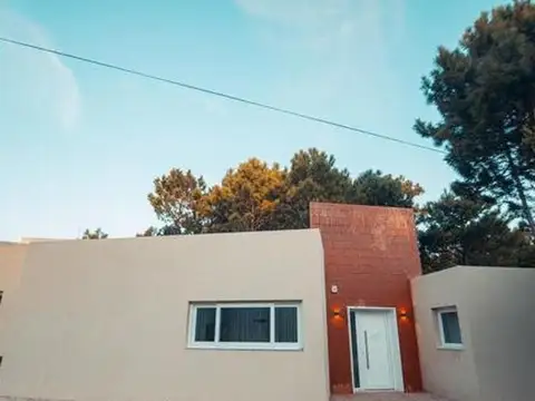 Casa 7 ambientes con 3 baños