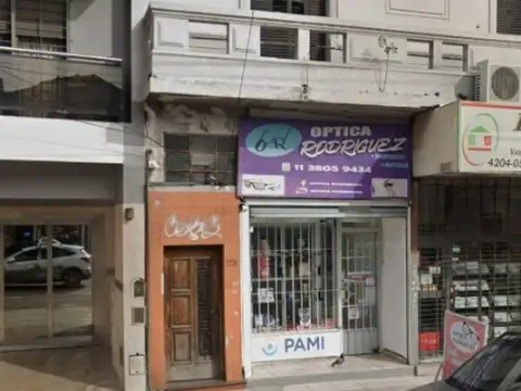 LOCAL SOBRE AVDA. MITRE 80 m2