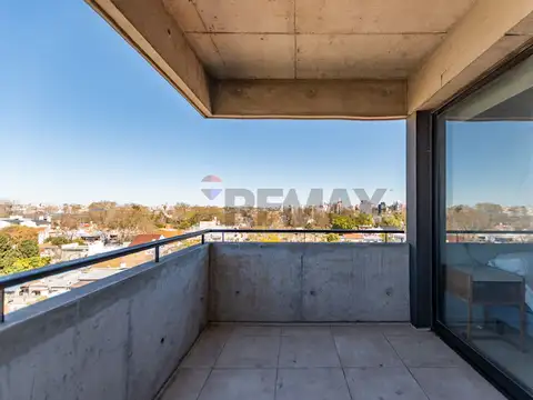VENTA  MONOAMBIENTE CON BALCON AL FRENTE V. MAIPU