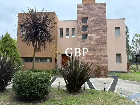 Casa en venta en Canning Barrio Nautico Malibu