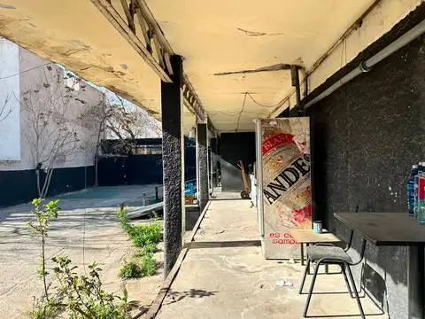 VENTA LOTE CON SALON COMERCIAL CIUDAD MENDOZA