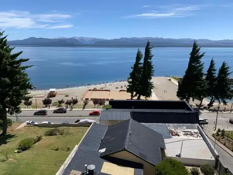 Departamento con vista al lago