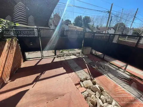 Depto Tipo Casa en Venta de 5 ambientes
