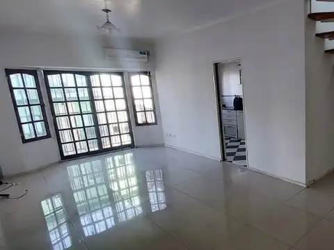 San Telmo 2 deptos o posibilidad de duplex