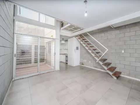 Depto Tipo Casa en Alquiler 14 años