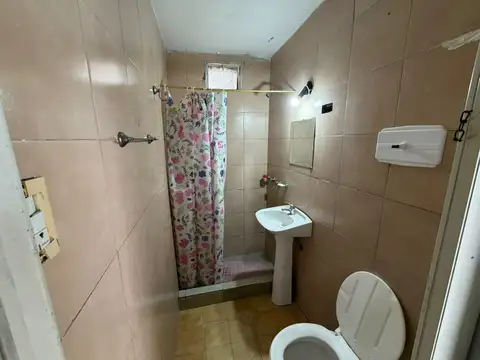 Depto Tipo Casa en Alquiler con 1 cocheras