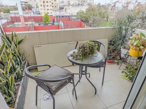 Caseros 1700, Piso 3