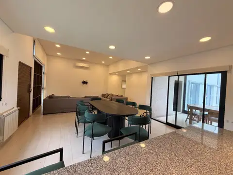 Casa en Alquiler en Country Santa Rita, USD 2.000
