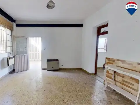 Depto Tipo Casa en Venta en Villa del Parque, USD 145.000
