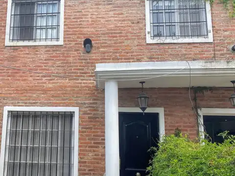 Depto Tipo Casa en Venta de 4 ambientes