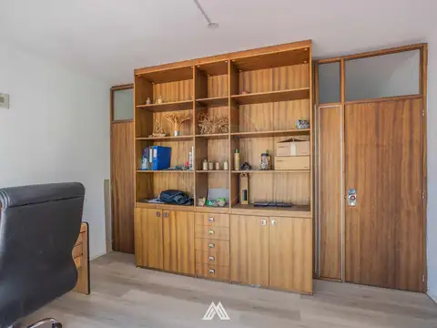 Oficina en Venta con 1 cochera