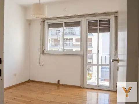 Departamento en Venta en Flores, USD 129.000
