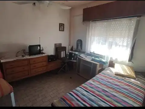 Esteban De Luca 2200