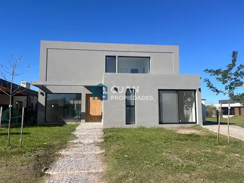 SANTA LUCIA CASA EN VENTA - CUAN PROPIEDADES