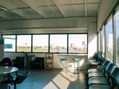 Nave Logistica 3.600 m² + Oficinas - Juan Pablo II 7962
