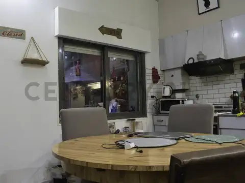 Casa 5 ambientes con 2 baños