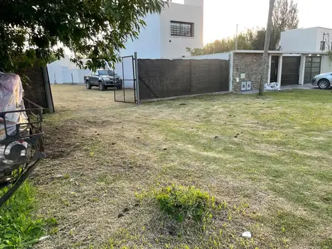 Terreno en Venta en Lisandro Olmos Etcheverry, USD 35.000